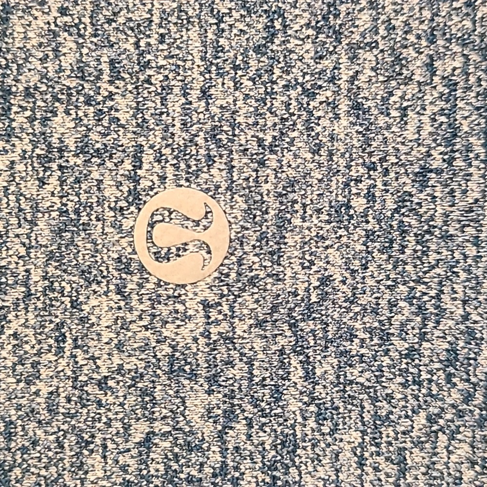 Lululemon Atletica Long Sleeves Active Top, Size 2, Color Light Blue 👌 ✨️ 😀 - Picture 11 of 16